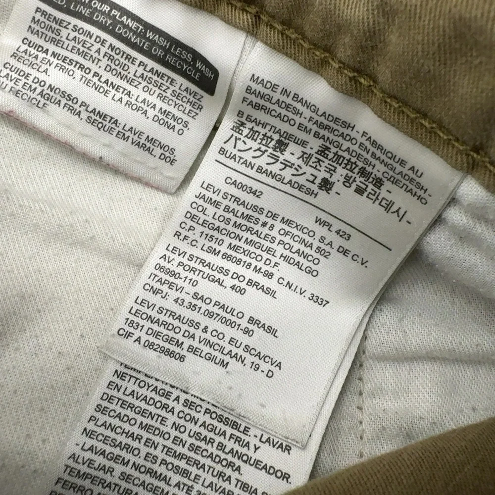 Levis Pants Mens 34x28 Khaki Cotton Stretch Chino Casual Classic